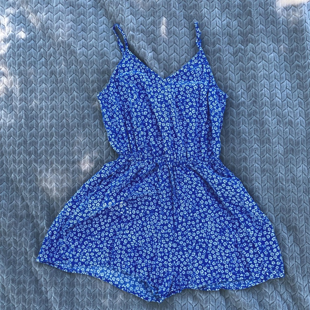 DIVIDED by HM Blue Floral Romper (XS)